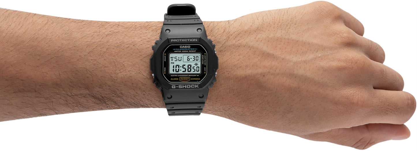 G-SHOCK DW-5600UE-1DR